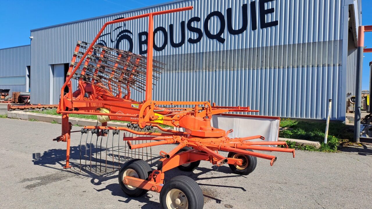 Andaineur Kuhn GA4321 GM © Ets Bousquié