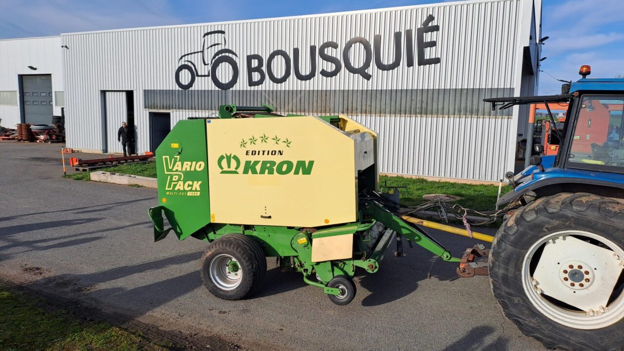 Presse à balles rondes VARIO PACK 1500 MULTI CUT © Ets Bousquié